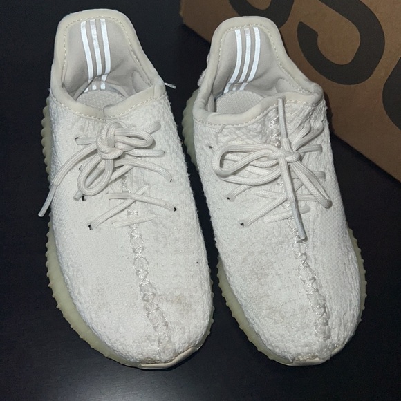 Kids Yeezy Boost 350 v2 Infant - Picture 2 of 5
